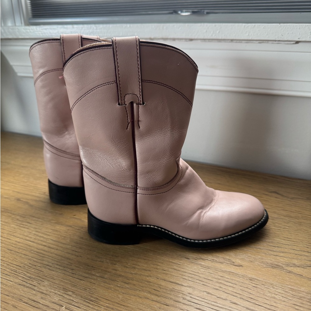 Dusty pink girls Justin’s roper boots size 1 D